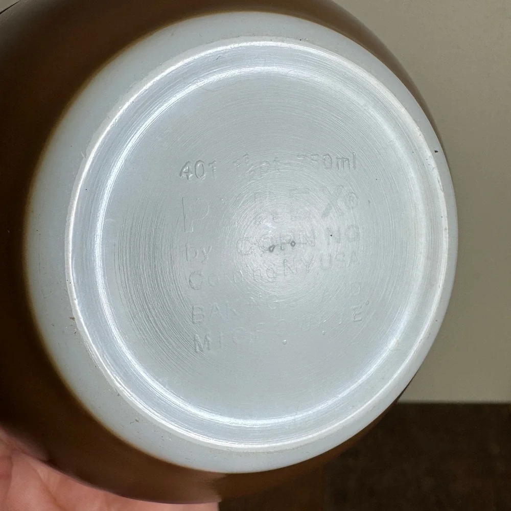 Pyrex‎ by Corning Woodland Brown White 401 1.5 pt Ovenware Serving Bowl